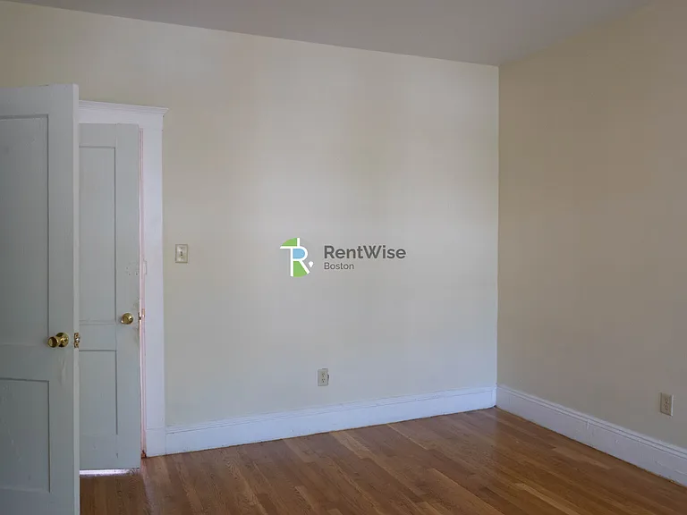 1126 Commonwealth Ave #5 — Photo 12