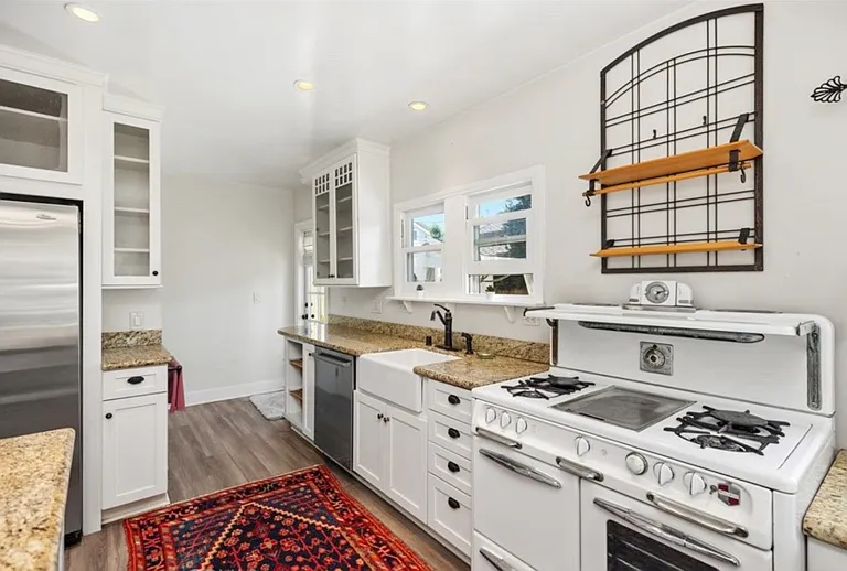 Kitchen before upgrade