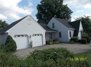 311 Robbins Station Rd, North Huntingdon, PA 15642