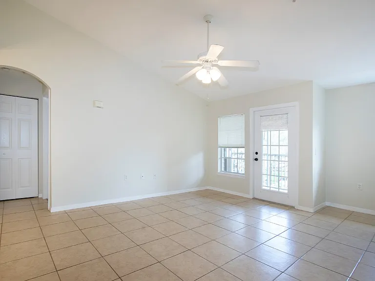7405 Vista Way #203 — Photo 5