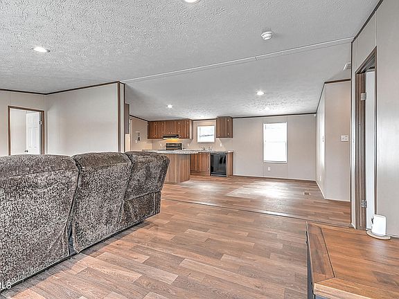3rd image of 3216 Unicoi Dr