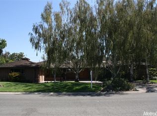 1014 Entrada Rd, Sacramento, CA 95864