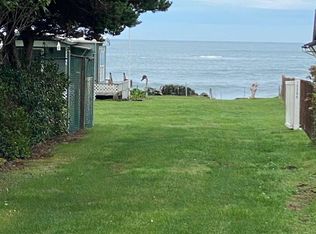 15290 Highway 101 N, Smith River, CA 95567