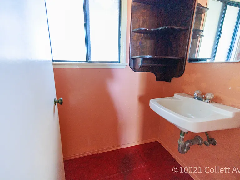 10021 Collett Ave — Photo 26