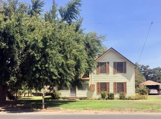 6718 De Woody Ave, Laton, CA 93242