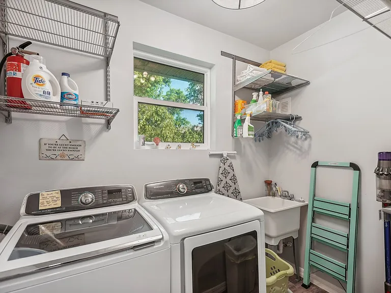 501 Channel Ln — Photo 30
