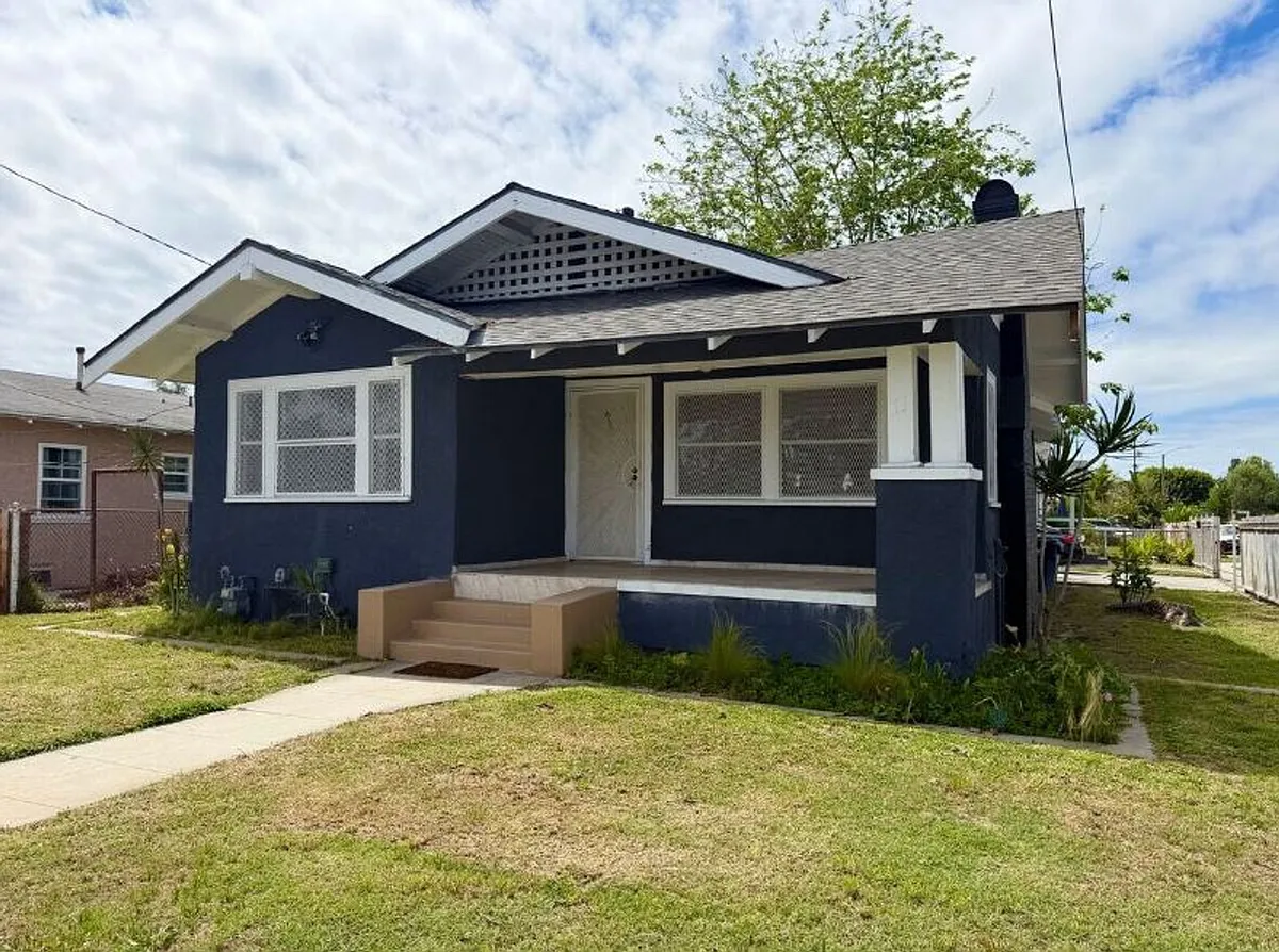 Building Photo - 7707 Miramonte Blvd