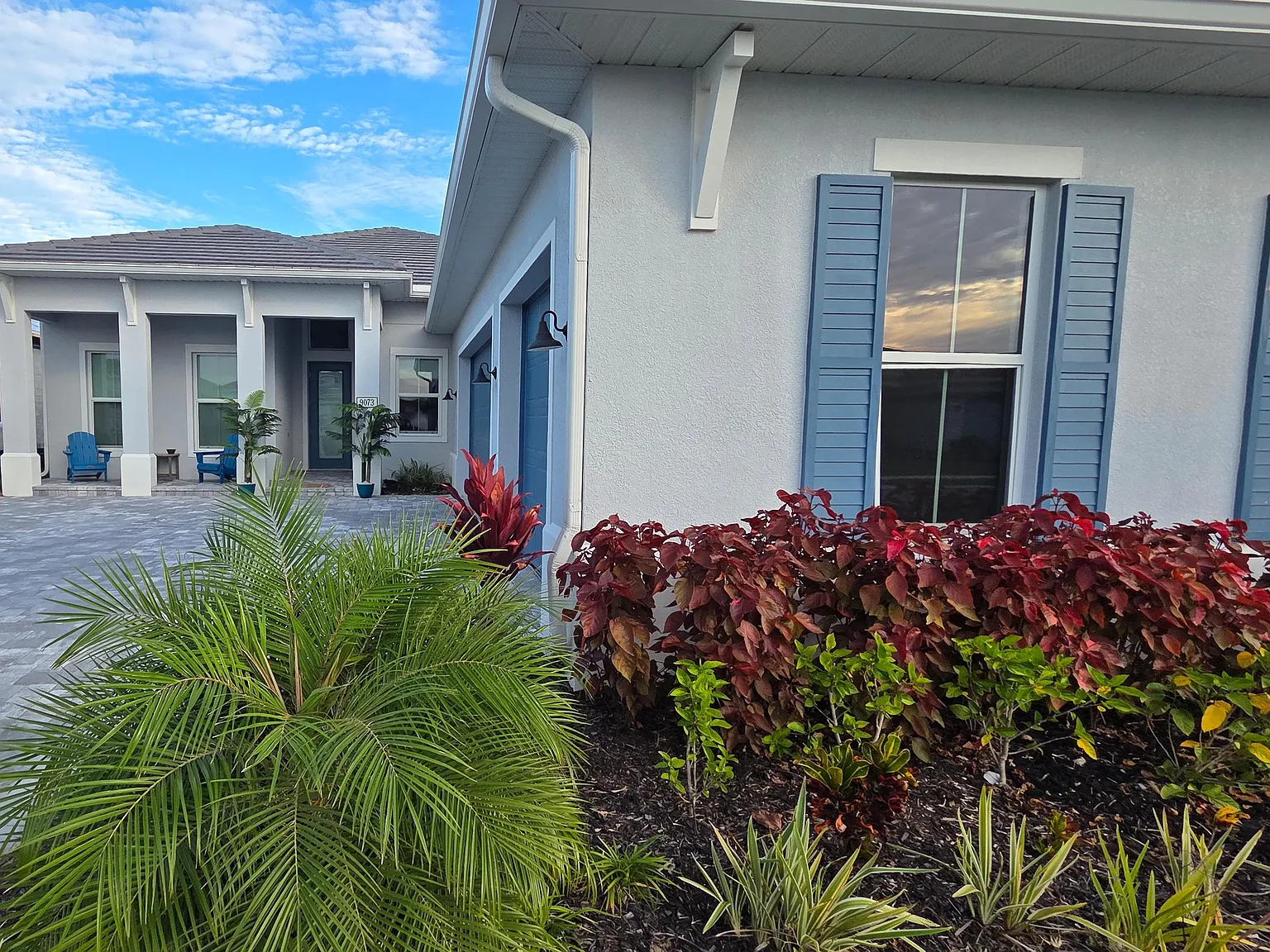 3 bed, 3.5 bath, 2500 sqft, $7,500 — Photo 2