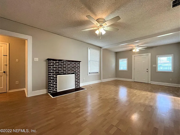 5324 Fremont St — Photo 5