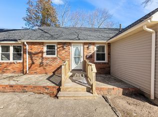 51 Himoor Cir, Randolph, MA 02368