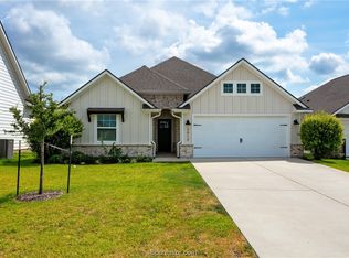 3412 Calmar Ct, Bryan, TX 77808