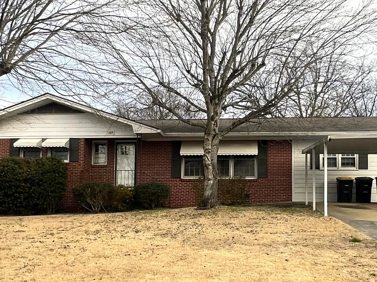 109 Chief Vann Dr SW — Photo 1