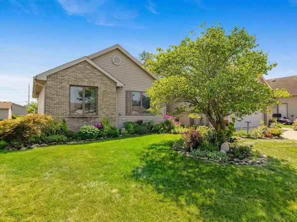 1306 Lori Lea St, Auburn, IN 46706