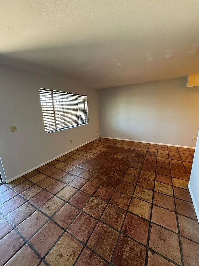 Building Photo - 3208 E Almartin St #3220