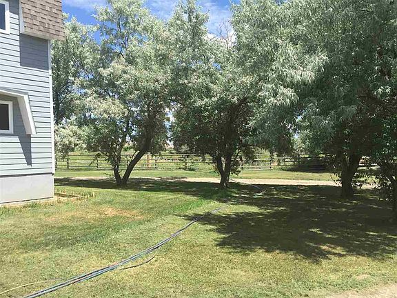 2nd image of 15 Blue Heron Ln