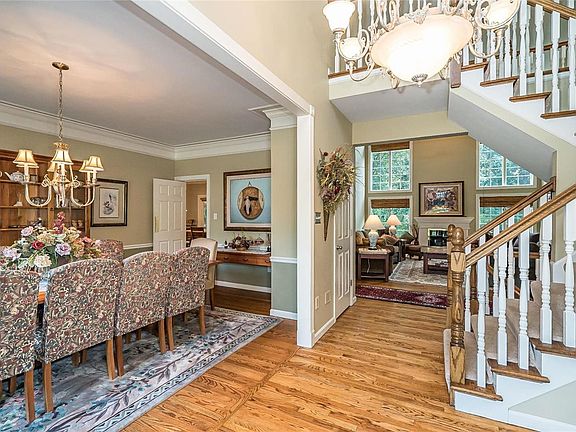 4th image of 18208 Ashford Oaks Dr