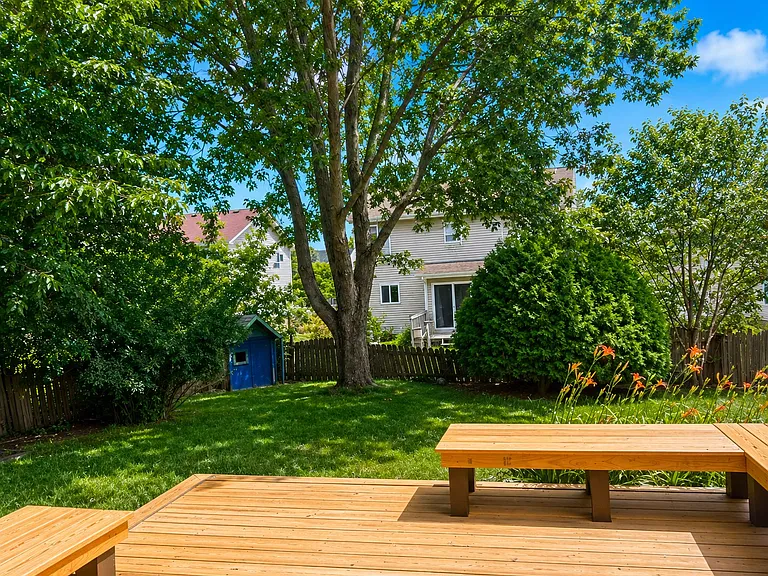 21221 W Chastworth Ln — Photo 18
