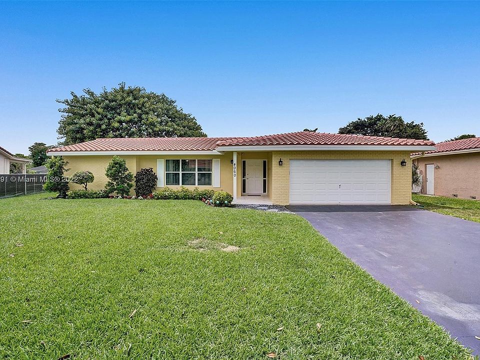 1st image of 4060 NW 113th Ave