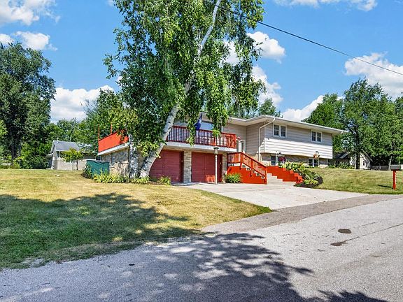 3rd image of N2445 Fisk DRIVE