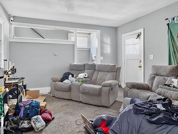 2nd image of 3805 Lockwood Ave