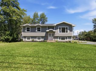 60 Poplar Dr, East Hants, NS B2S 1X2