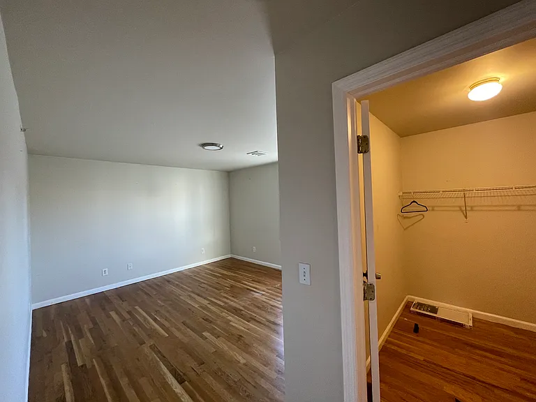 120 South St — Photo 14