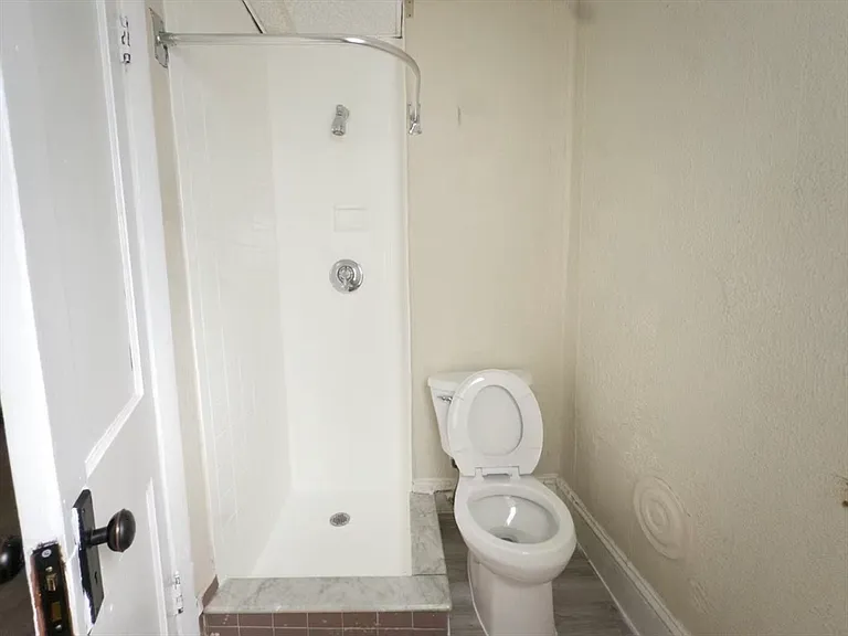 25 Oakland Ave #2F — Photo 5