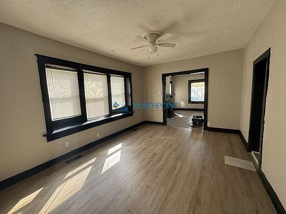3rd image of 4007 Bellefontaine Ave