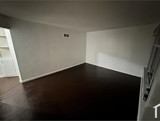 9709 Dennis Dr — Photo 8