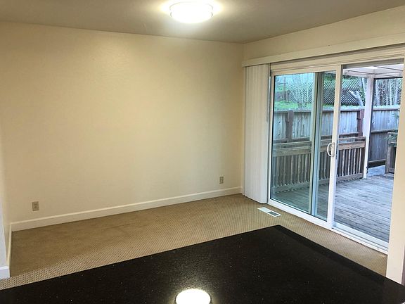 2nd image of 221 Tulare Dr