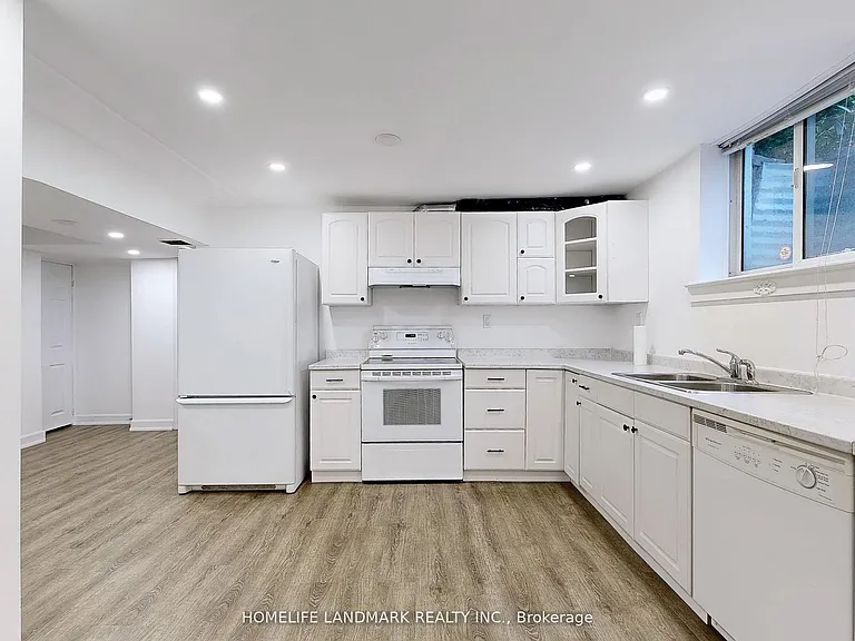 58 London Rd #BASEMENT — Photo 2