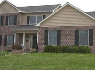 1019 Brettwald Dr, Morgantown, WV 26508