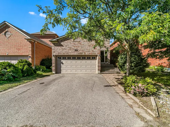 18 Buckhorn Ave, Richmond Hill, ON L4C 0E3