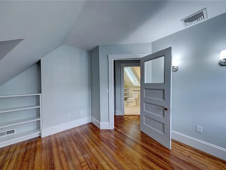16 Elton St — Photo 19