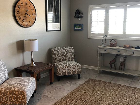 4th image of 325 Angelo Ln