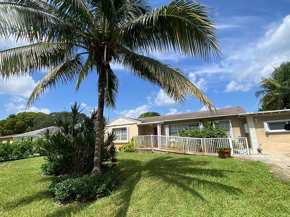 277 NW 3rd Ct
