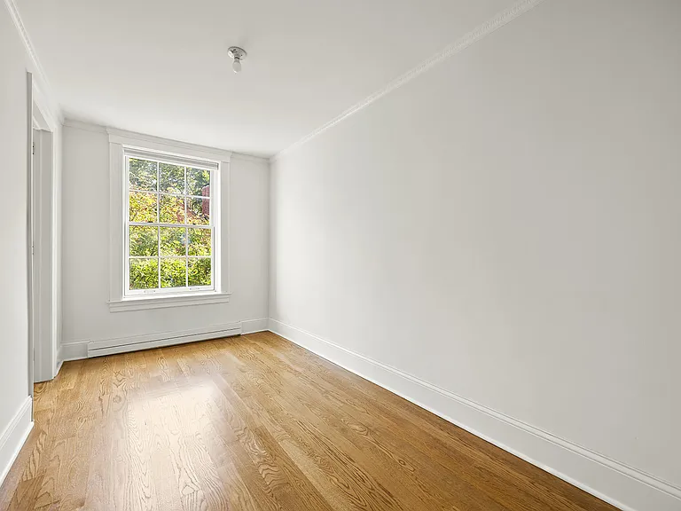416 W 20th St #2 — Photo 7