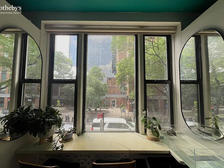 453 W 43rd St #1-B — Photo 7
