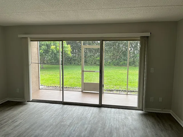 2430 Harn Blvd #7 — Photo 4