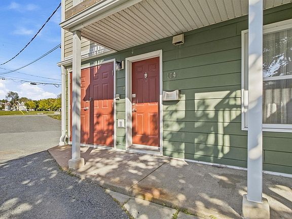 3rd image of 52 Irishtown Rd #104