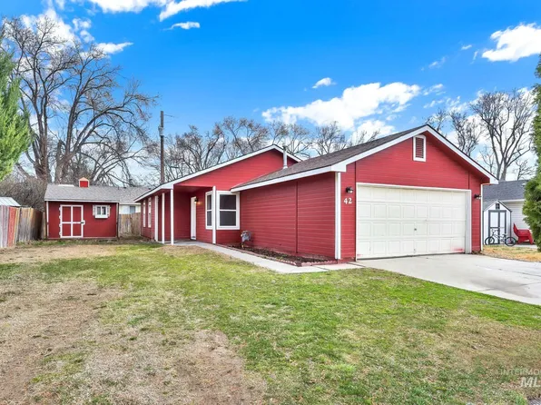 42 N Greenleaf St, Nampa, ID 83651