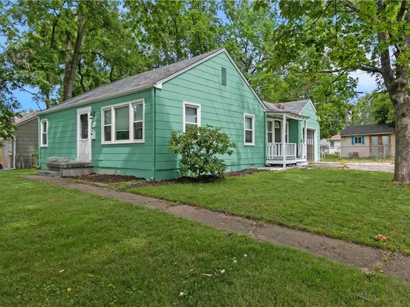 3716 NE 52nd Ter, Kansas City, MO 64119