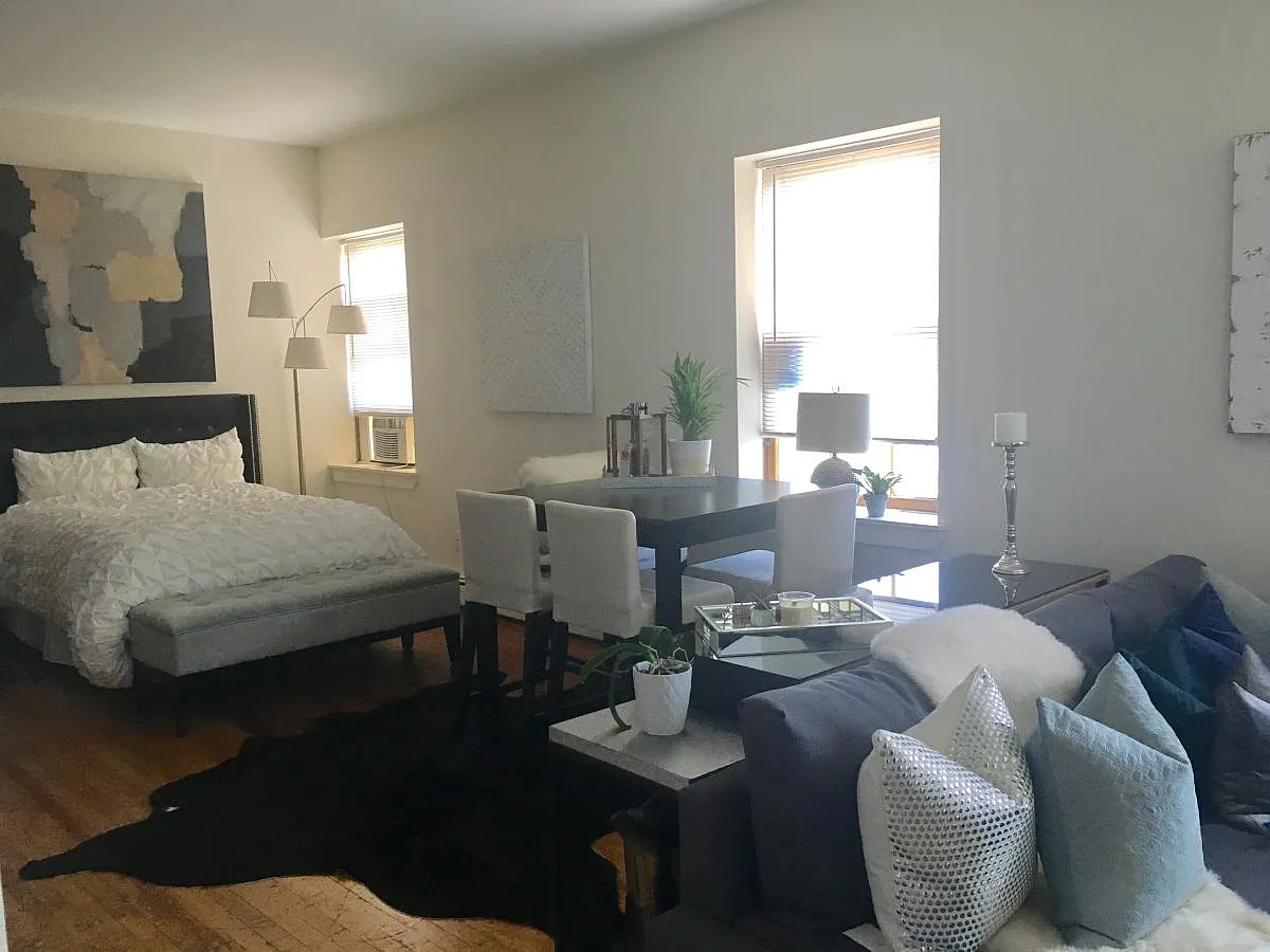 Studio, 600 sqft, $1,795 — Photo 3