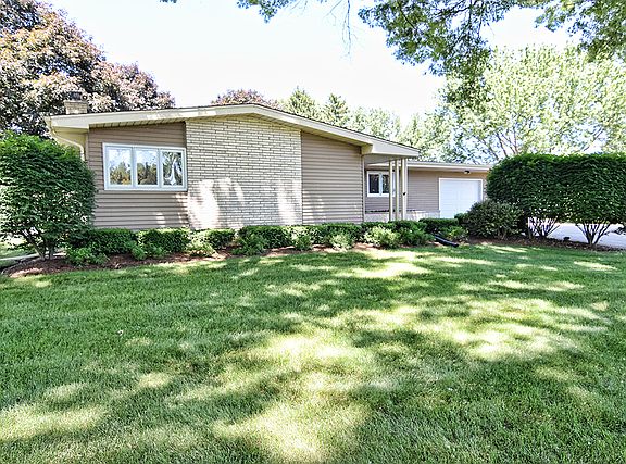 4th image of 11N670 Win Haven Dr