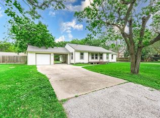 1317 Laurel St, La Marque, TX 77568