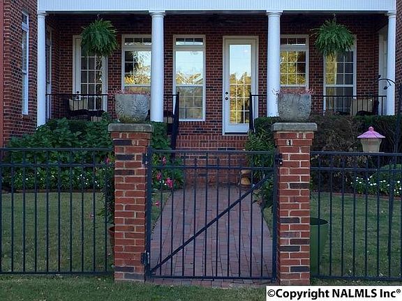 3rd image of 2722 Tammerack Ln SE