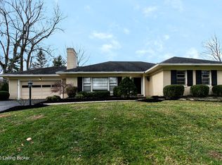 212 Choctaw Rd, Indian Hills, KY 40207