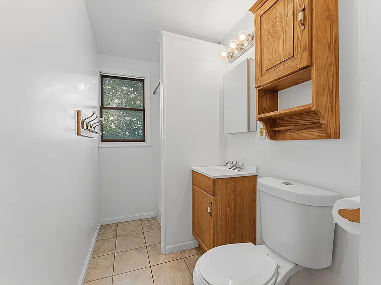 602 Huntmere Dr — Photo 17
