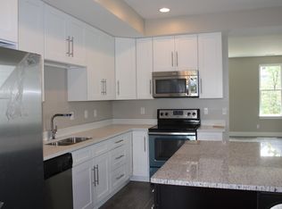 5507 Howe St #2, Pittsburgh, PA 15232