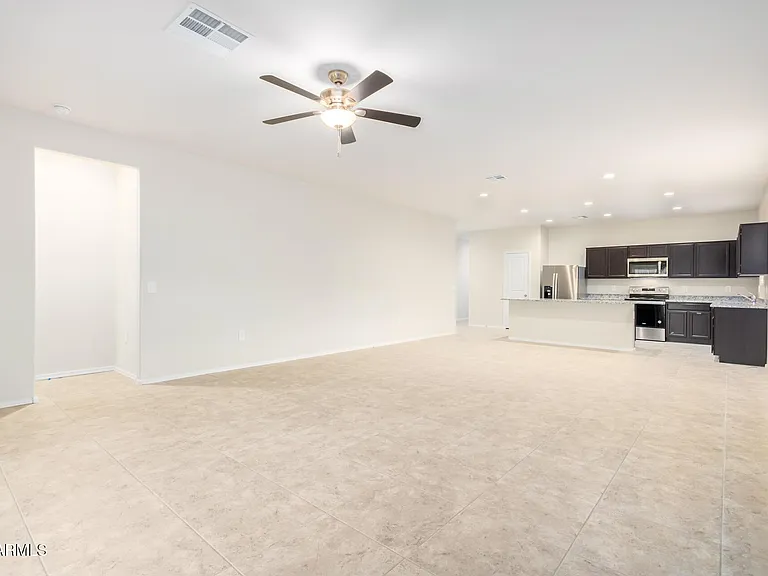 1810 W Pinkley Ave — Photo 7
